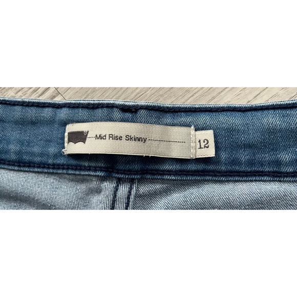 Levi’s mid rise skinny cuffed jeans size 12 - Picture 9 of 10